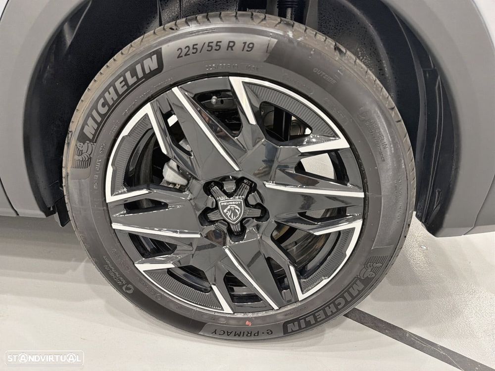 Peugeot 5008 1.2 Hybrid Allure e-DCS6 - 22
