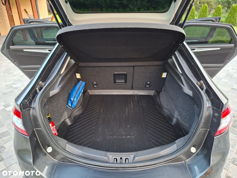 Ford Mondeo - 31