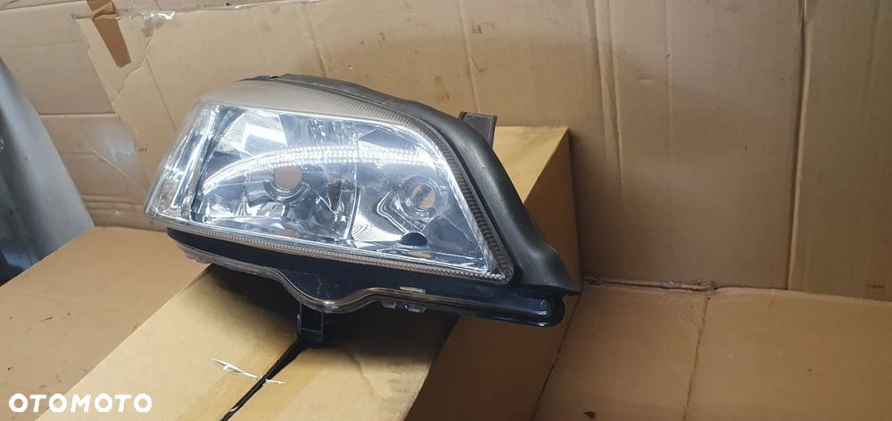Lampa prawy przód przednia prawa Opel Astra G TYC Nowa - 5