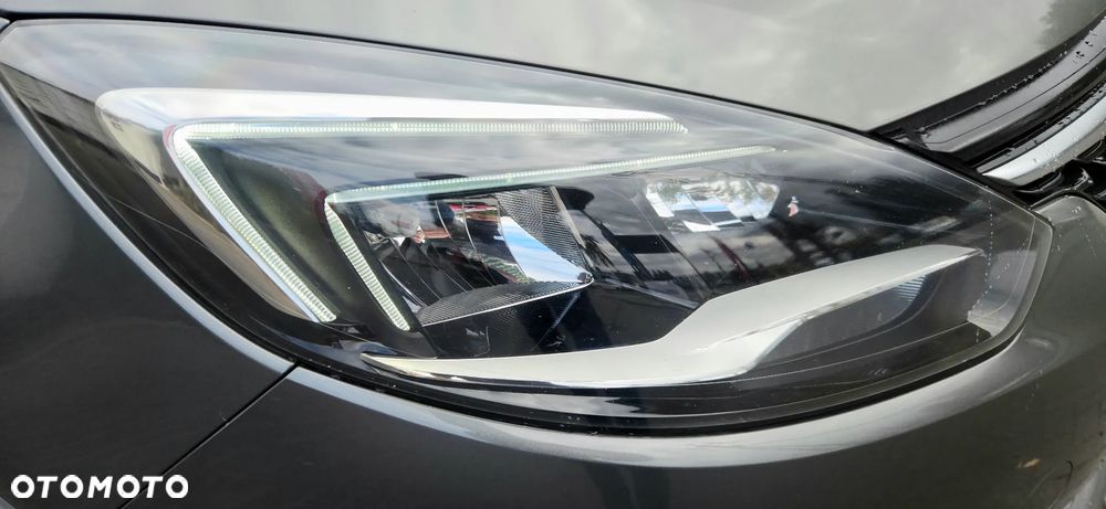 Opel Zafira 2016