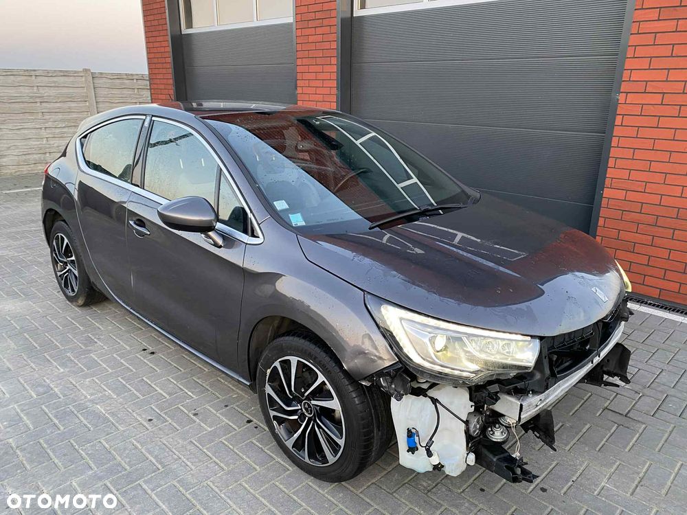 DS Automobiles DS 4 - 8