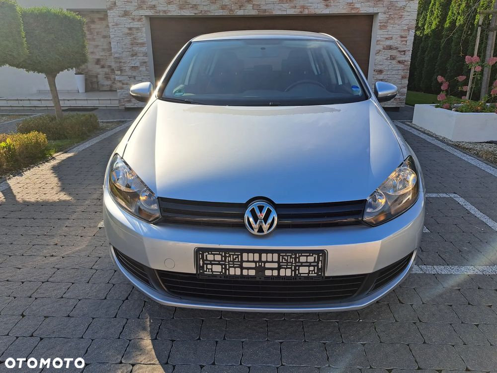Volkswagen Golf - 2
