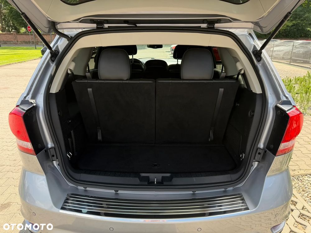 Fiat Freemont 2.0 Multijet Lounge AWD - 17