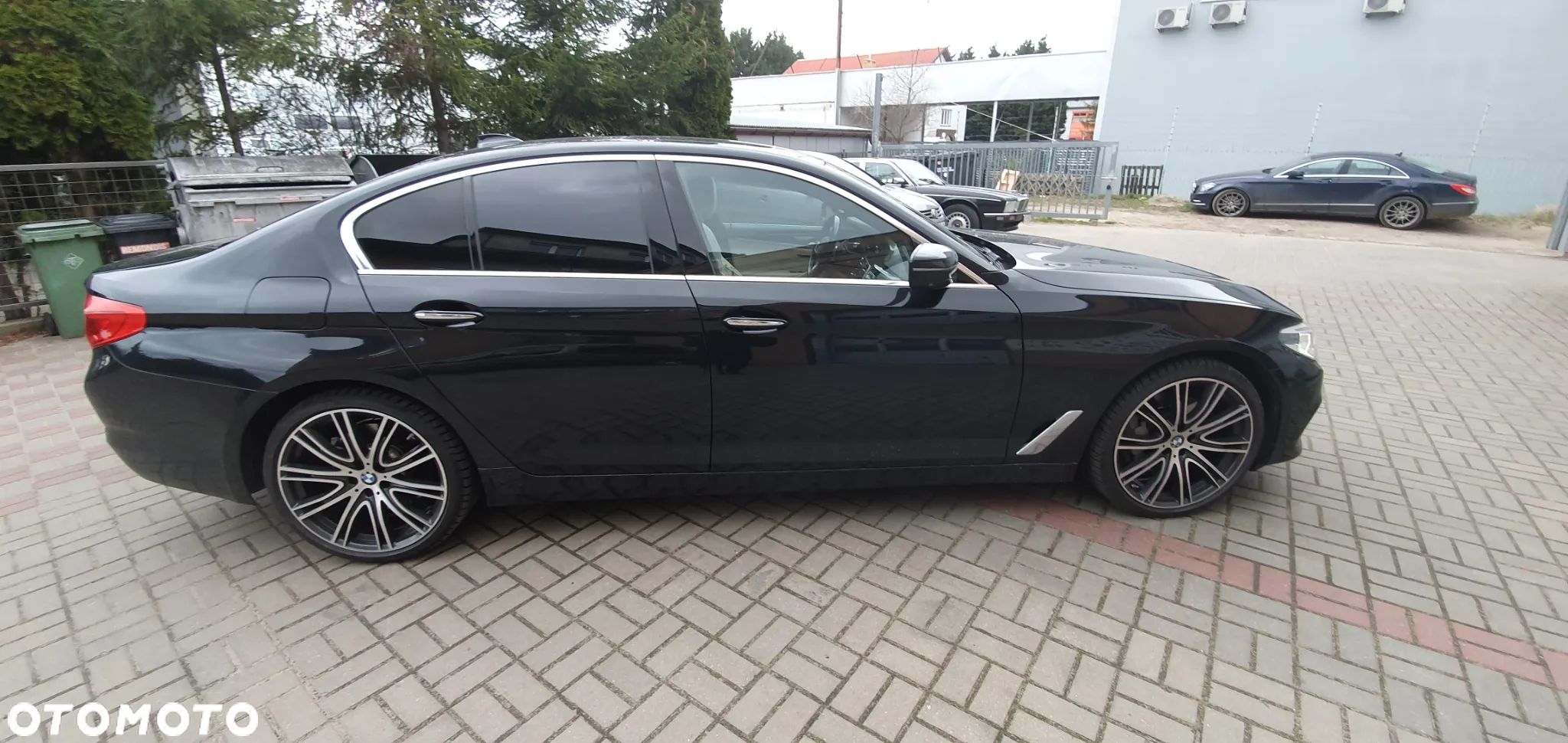 BMW Seria 5 530d xDrive Luxury Line - 1
