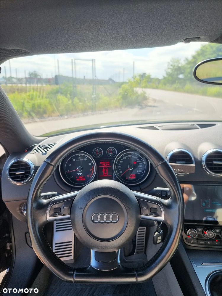 Audi TT Coupé - 14