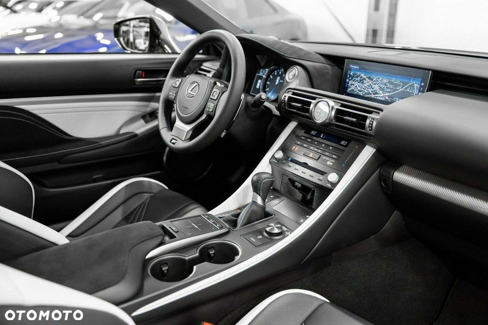 Lexus RC - 30