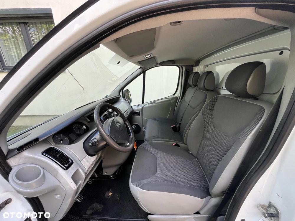 Opel vivaro - 10