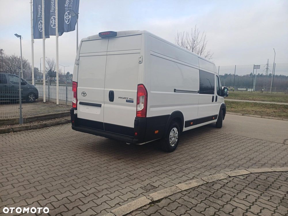Toyota Proace Max - 8