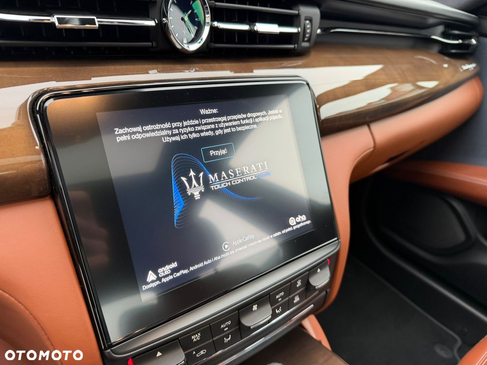 Maserati Quattroporte Q4 GranLusso S - 15