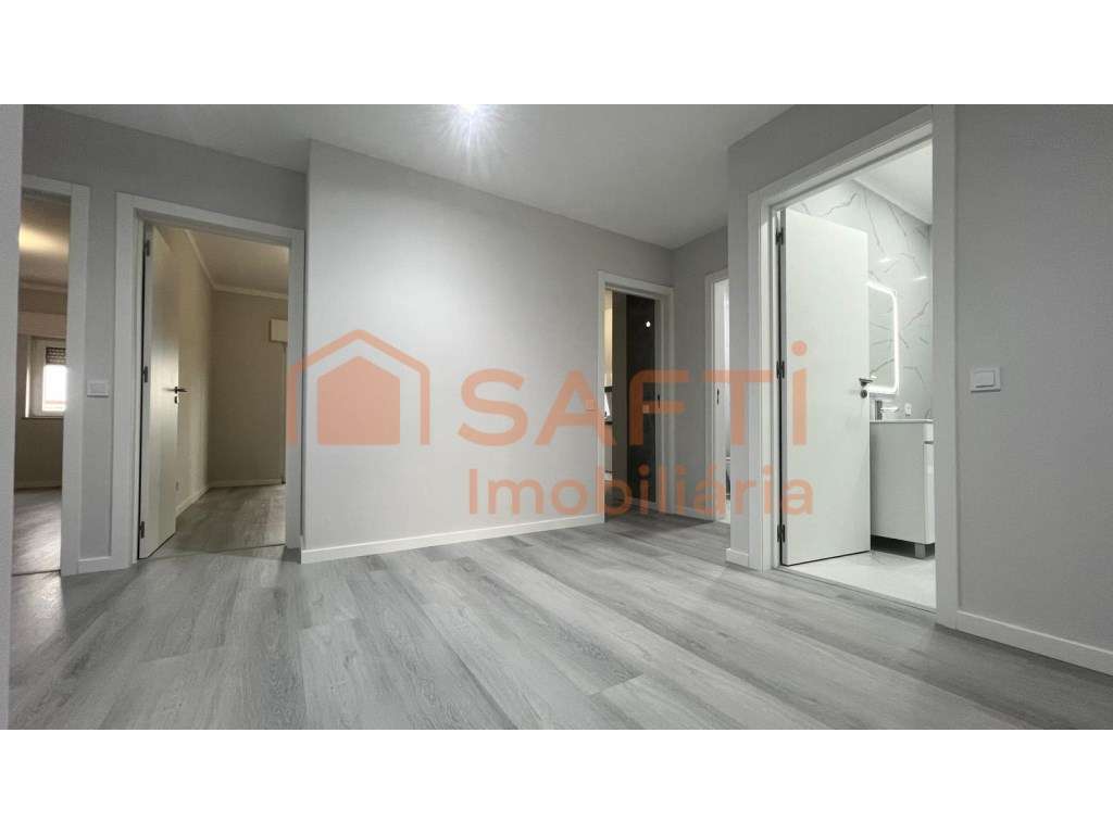 Apartamento T2 em Quarteira - Grande imagem: 5/15