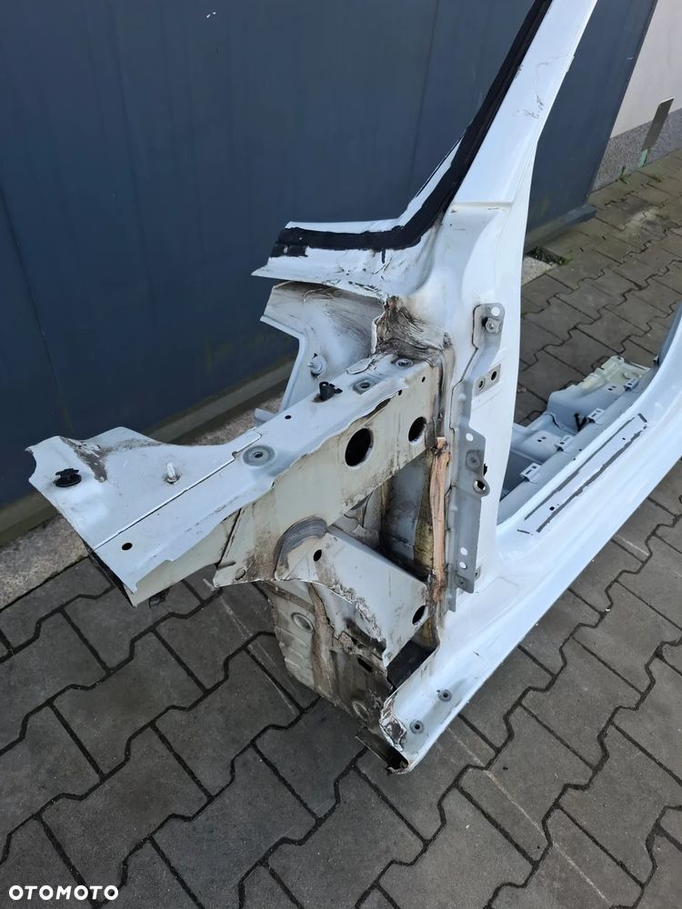 Ćwiartka próg słupek lewy bok Audi A4 B8 lift sedan 2013 rok kolor LS9R - 2