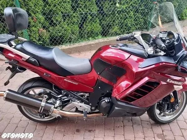Kawasaki GTR - 18