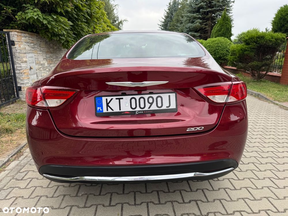 Chrysler 200 - 10