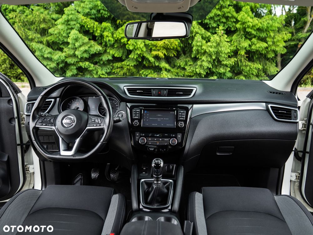 Nissan Qashqai 1.6 DIG-T N-Connecta - 31