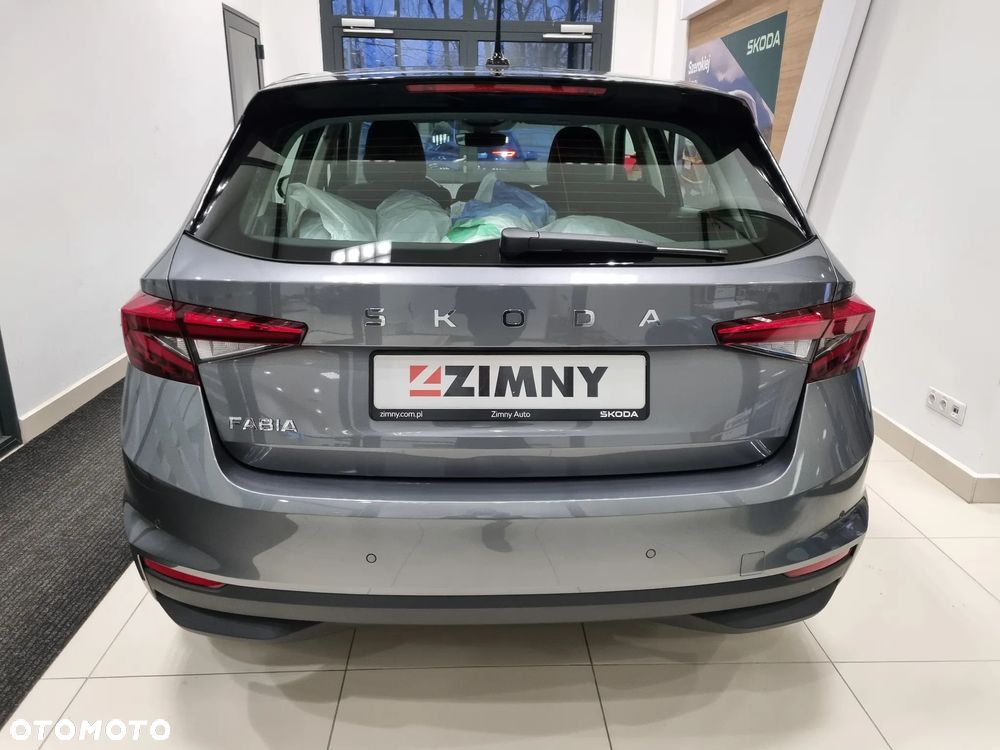 Skoda Fabia 1.0 TSI Drive DSG - 12