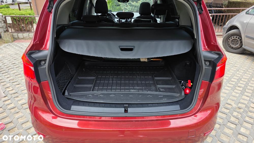 BMW Seria 2 218d GT - 9