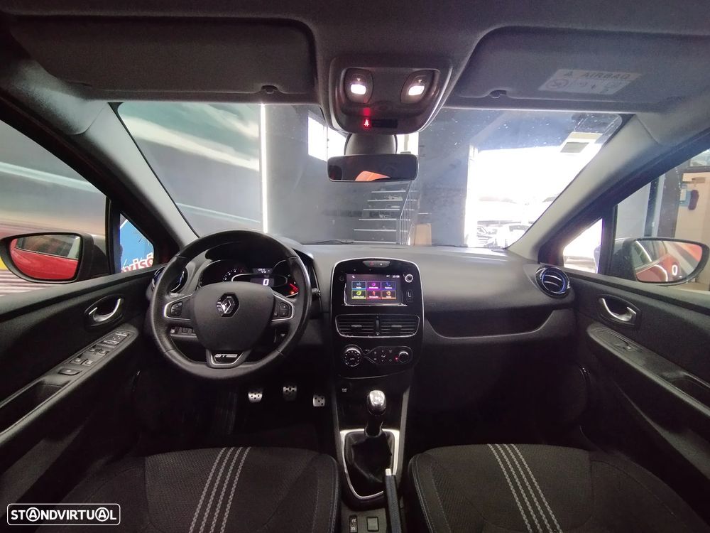 Renault Clio Sport Tourer 1.5 dCi GT Line - 14