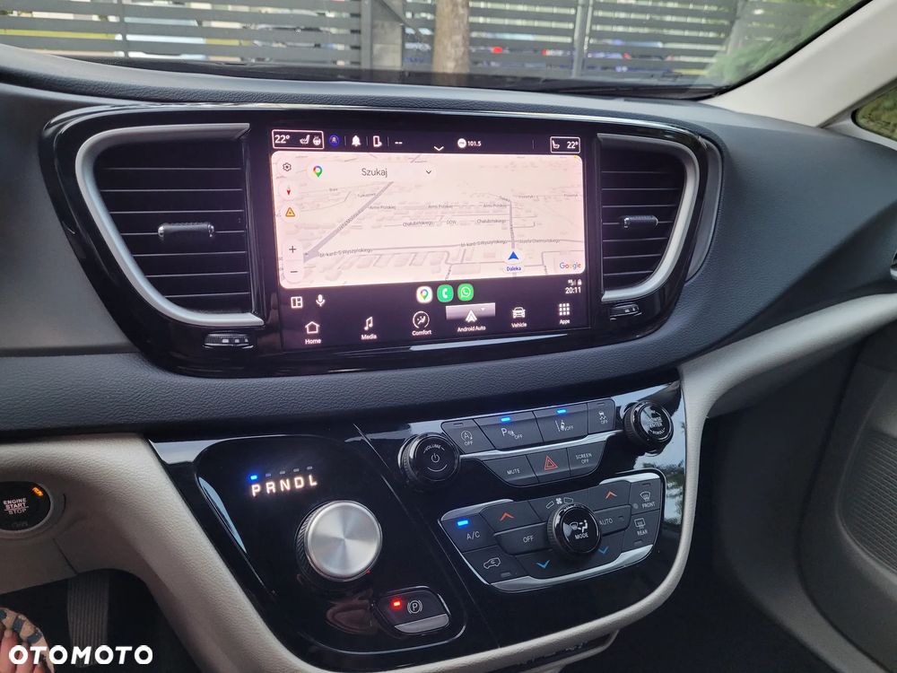 Chrysler Pacifica - 13