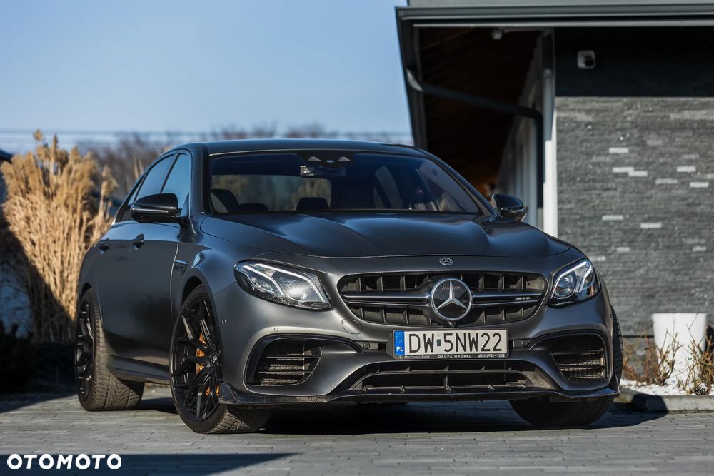 Mercedes-Benz Klasa E AMG 63 S 4-Matic+ - 5