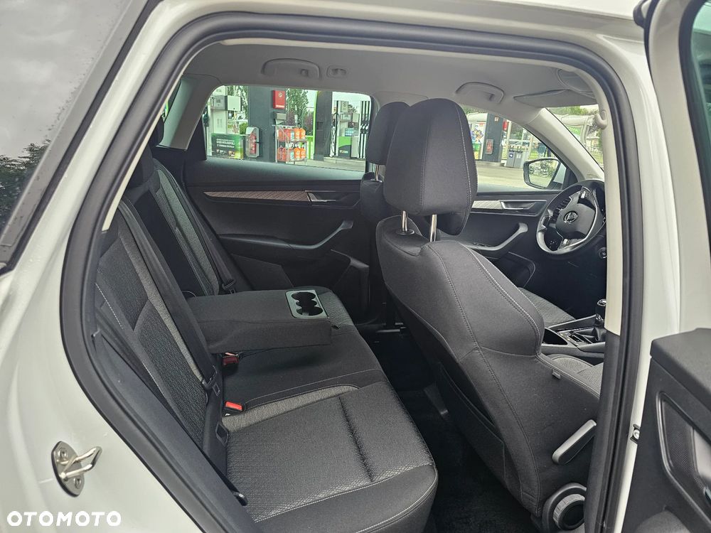 Skoda Karoq 2.0 TDI SCR Ambition - 18