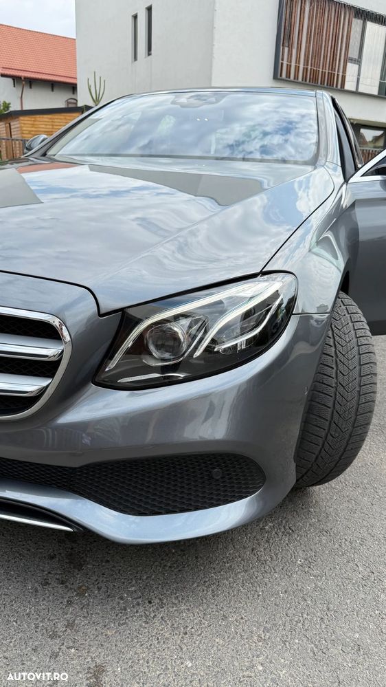 Mercedes-Benz E - 16