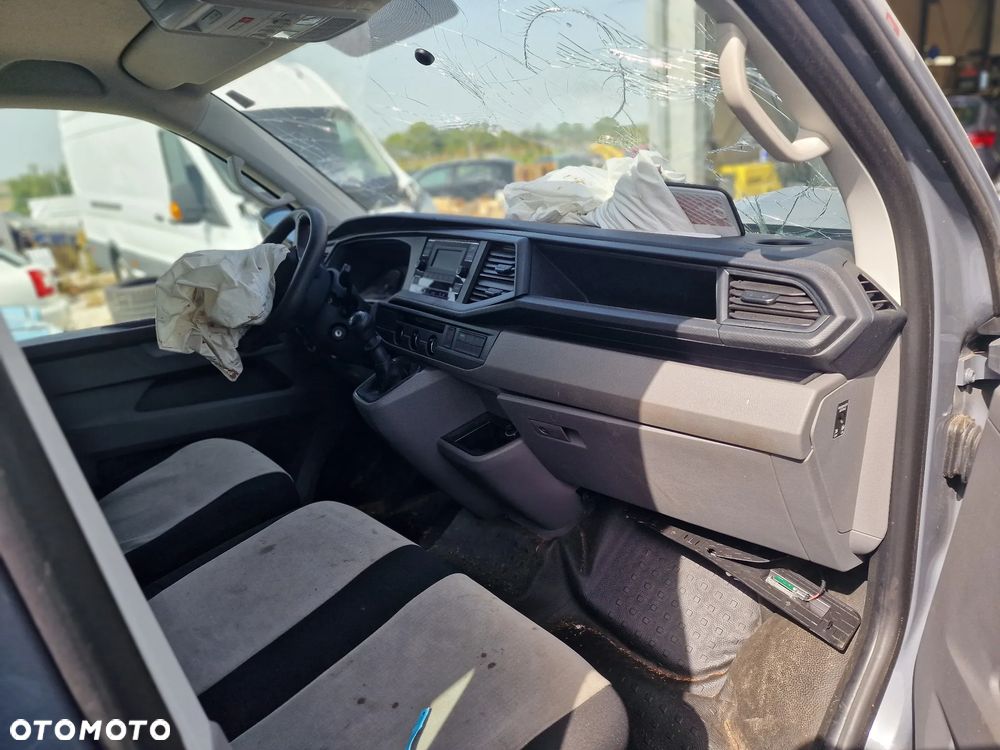 Volkswagen Transporter - 8