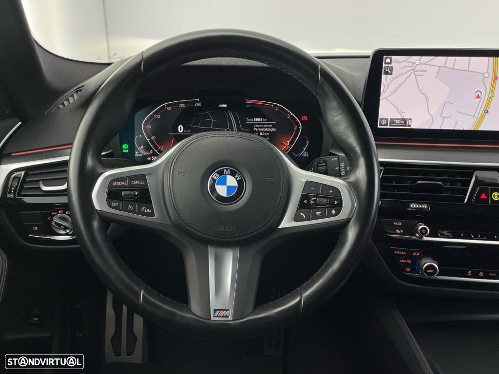 BMW 520 d Pack Desportivo M Auto - 14