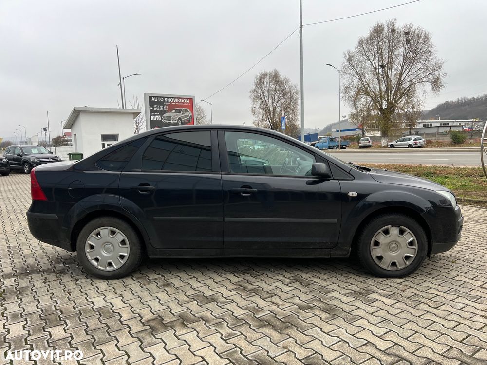 Ford Focus 1.6 TDCi DPF Sport - 8