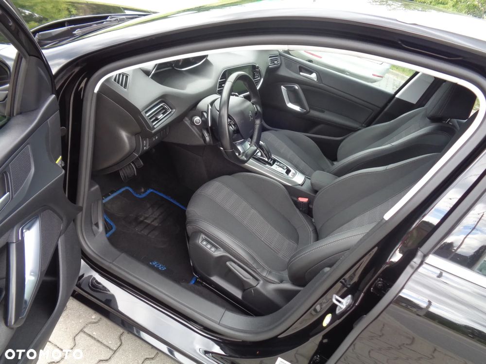 Peugeot 308 BlueHDi 130 EAT8 Stop & Start Active Business-Paket - 5