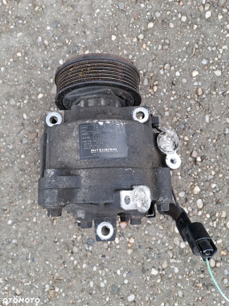 Mitsubishi Lancer VIII kompresor klimatyzacji QS90 7813A2  AKS200A402C - 1