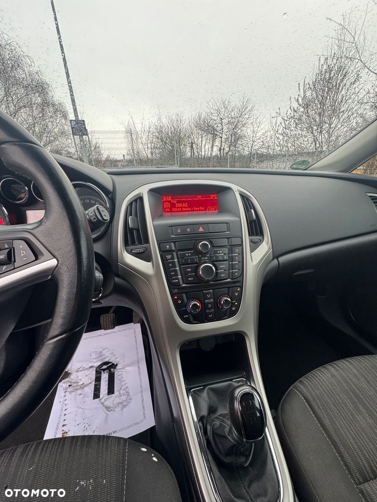 Opel Astra 1.6 Design Edition - 27