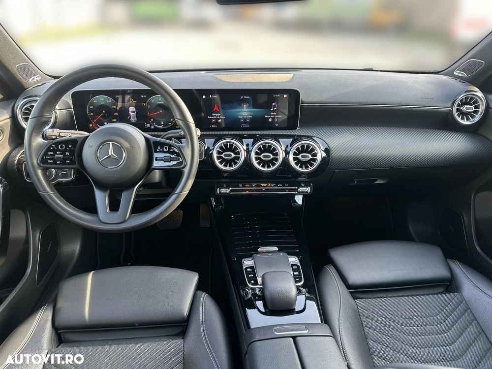 Mercedes-Benz A 200 7G-DCT - 10