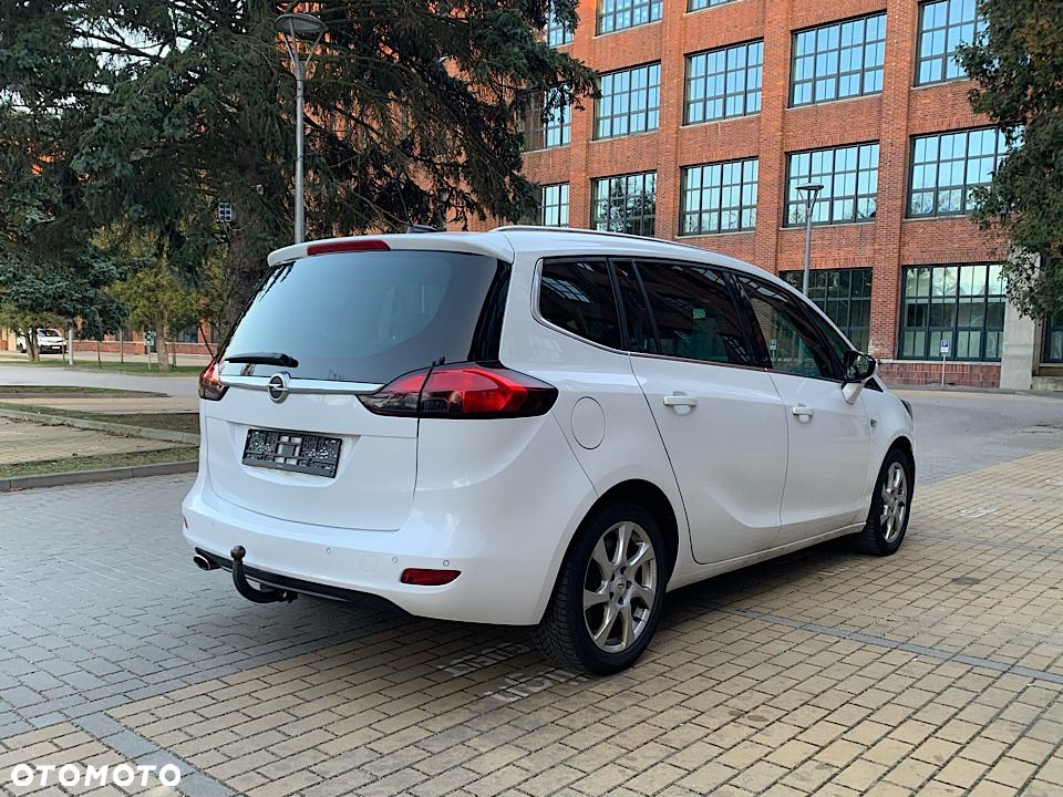 Opel Zafira - 16