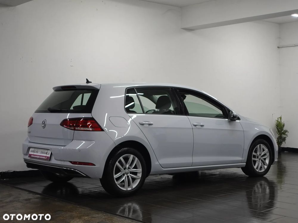 Volkswagen Golf 1.6 TDI SCR DSG Comfortline - 9