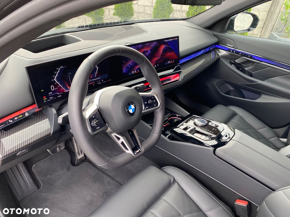 BMW Seria 5 520d xDrive - 27