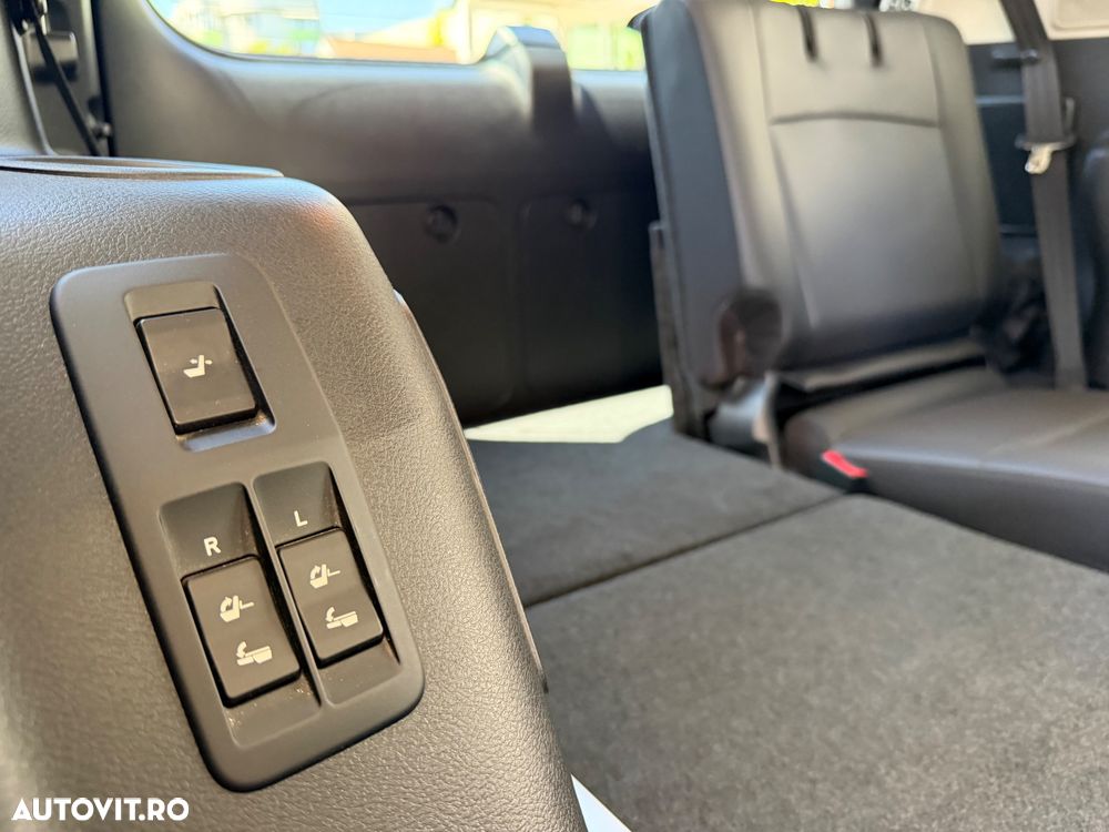 Toyota Land Cruiser 2.8l D-4D 204 CP A/T 7 locuri Luxury AVS Black - 27