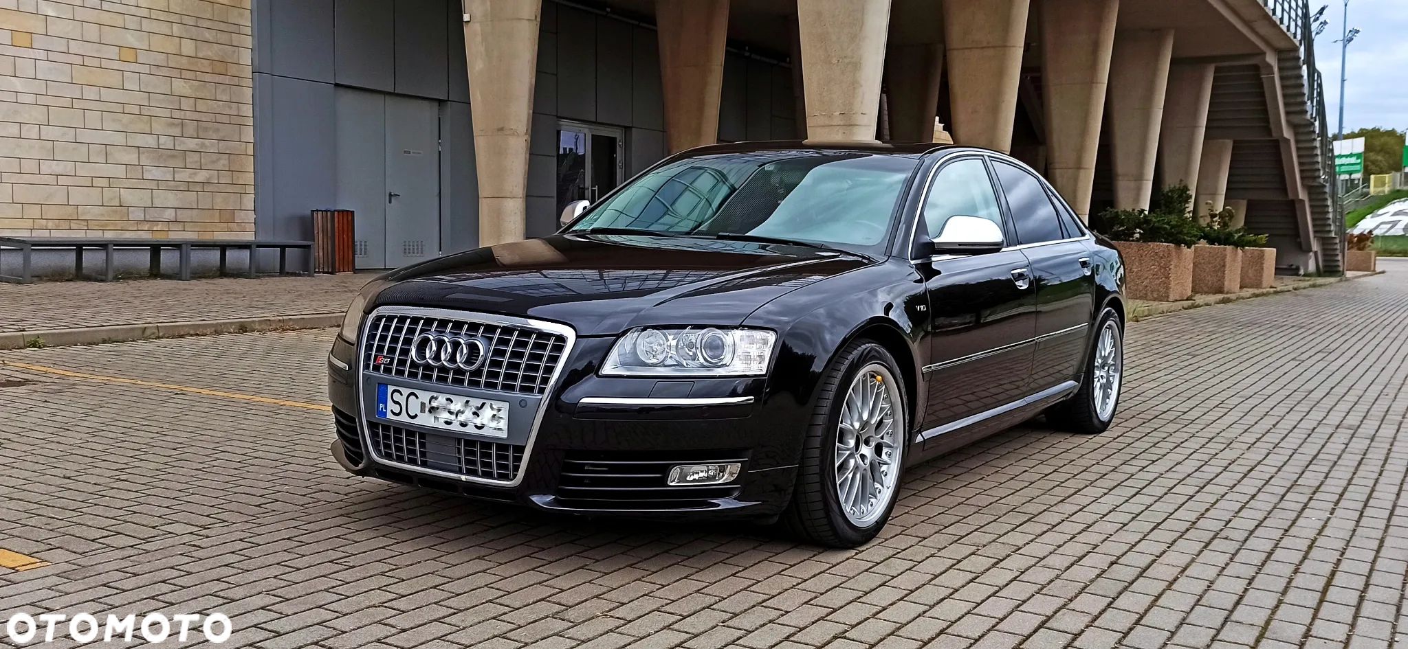 Audi S8 5.2 FSI Quattro - 1