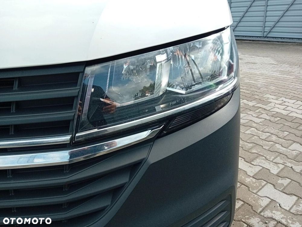 Volkswagen Transporter FURGON 3.400 2.0 TDI 81 kW 5-G - 9