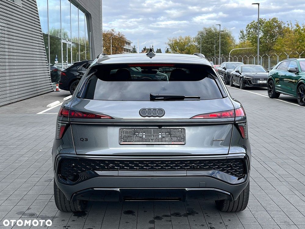 Audi Q3 - 11
