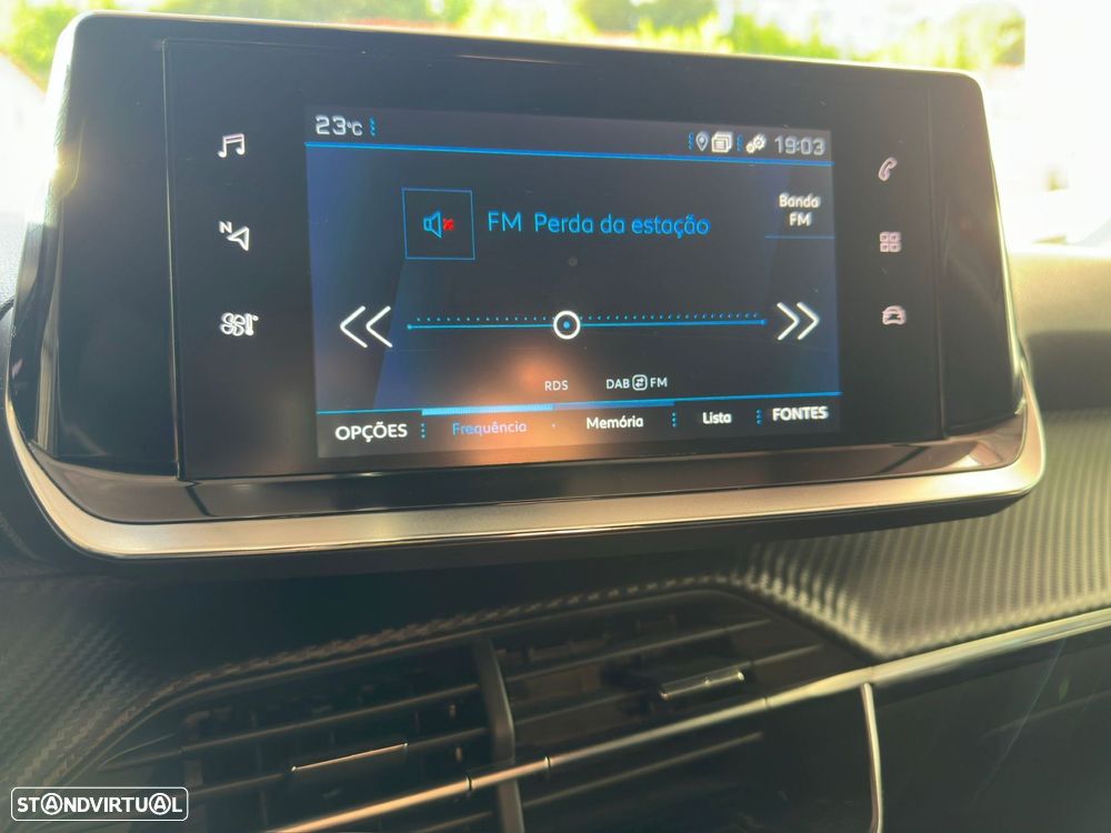 Peugeot 2008 1.2 PureTech Active Pack EAT8 - 20
