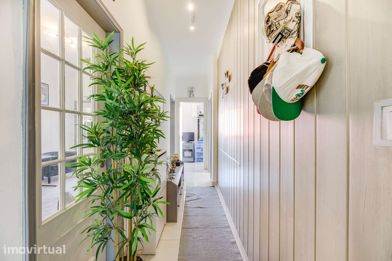 APARTAMENTO T2 | 66 M² | MINA DE ÁGUA - Grande imagem: 3/18