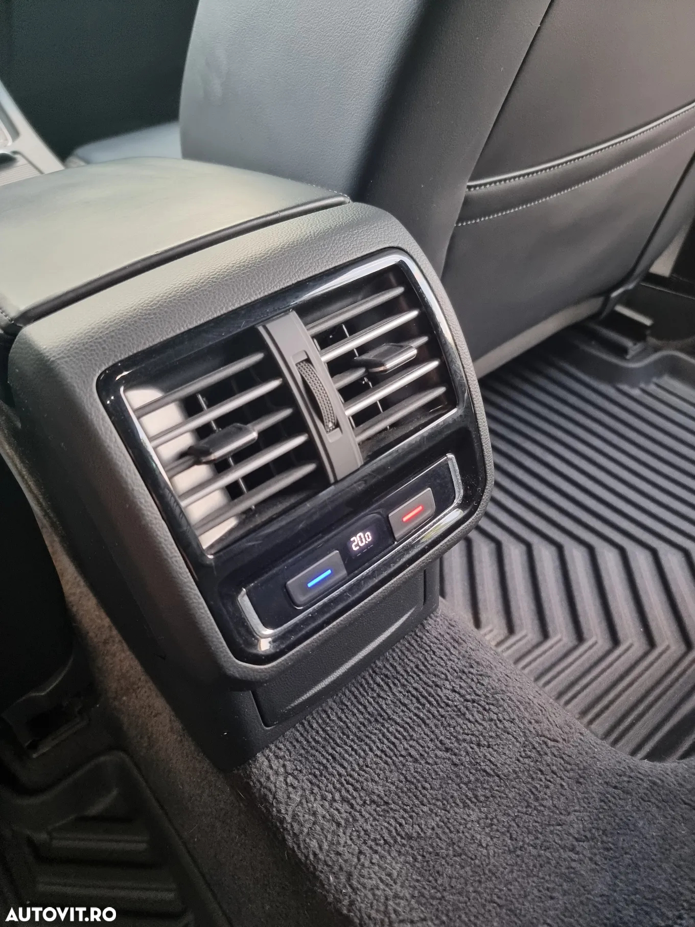 Volkswagen Passat Variant 2.0 TDI R Executive - 15