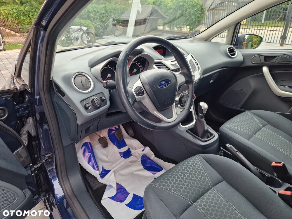 Ford Fiesta 1.25 Titanium EU5 - 14
