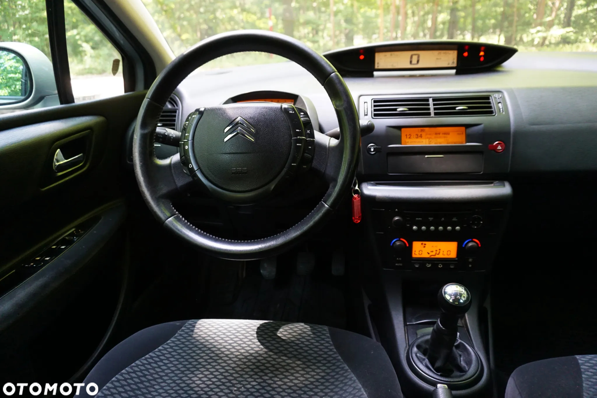 Citroën C4 1.6 16V SX - 12