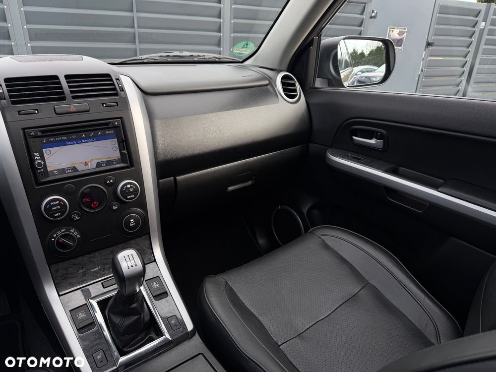 Suzuki Grand Vitara 1.9 DDiS Premium EU5 - 14