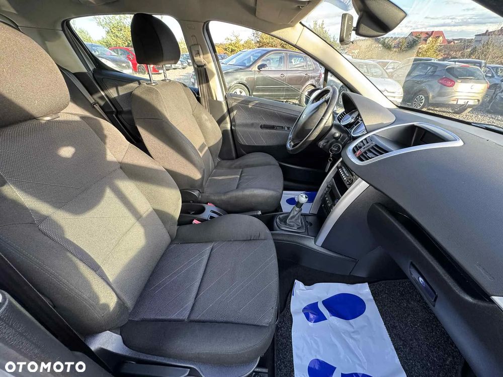 Peugeot 207 1.4 16V Presence - 16