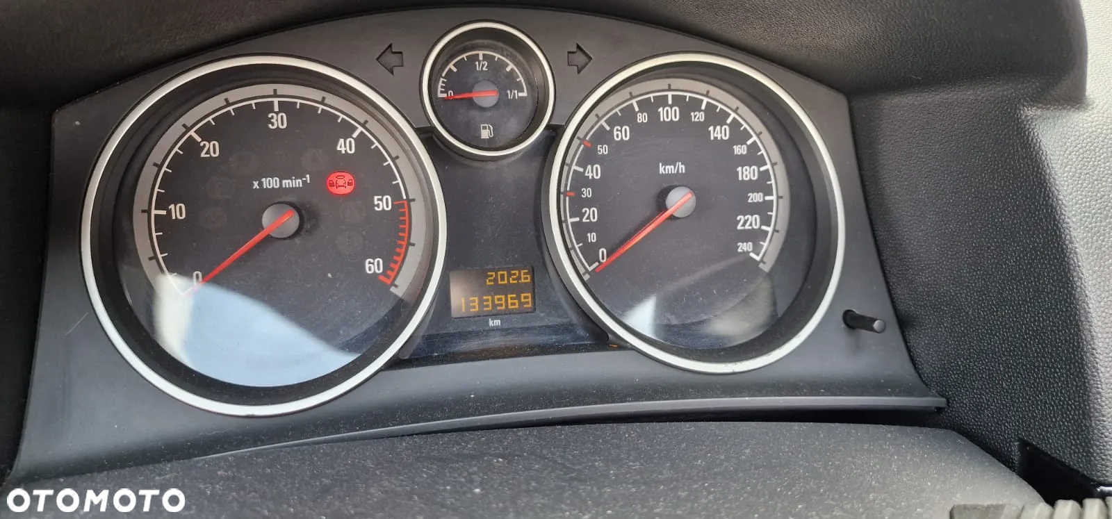 Opel Astra Twin Top 1.9 CDTI Cosmo - 14