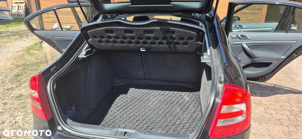 Skoda Octavia 1.6 Active - 3