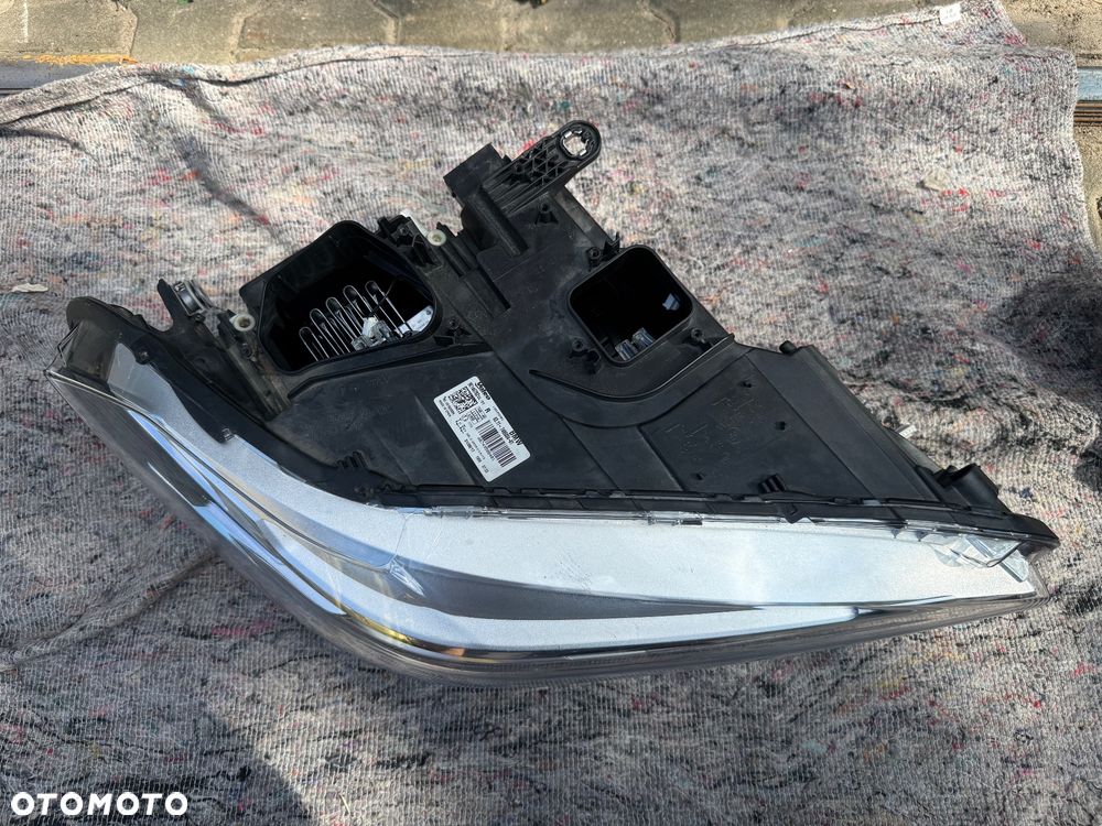 LAMPA PRAWA BMW X1 F48 LED ORYGINAŁ CAŁA NIE NAPRAWIANA - 2