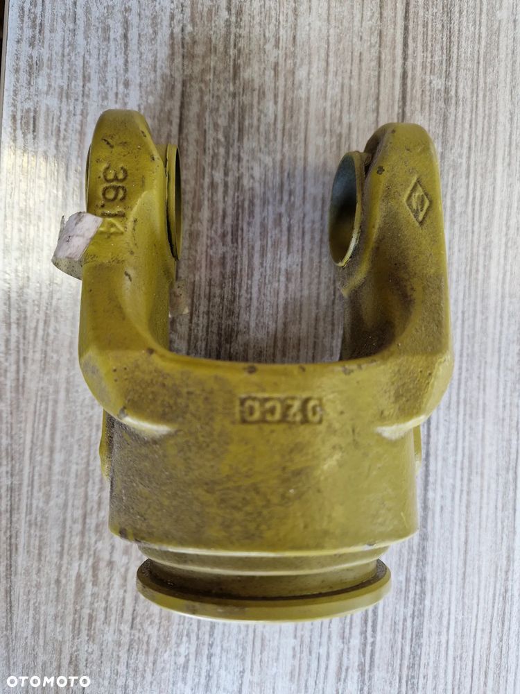 Widełki wałka napędowego WOM Walterscheid 36.14.100 - 1